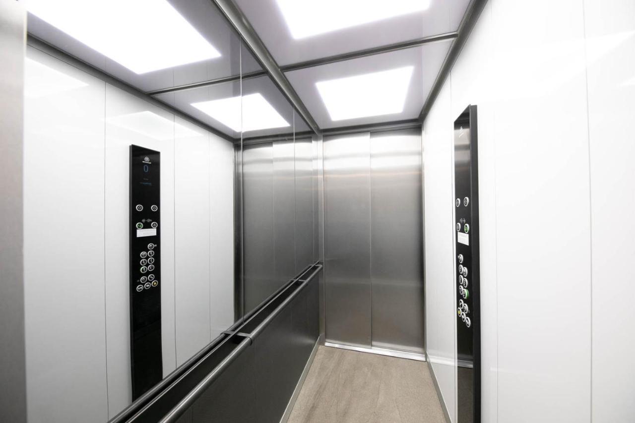 Отель On The Way 24 - Sauna & Golfsimulator Inklusive Шпитталь-ан-дер-Драу Экстерьер фото